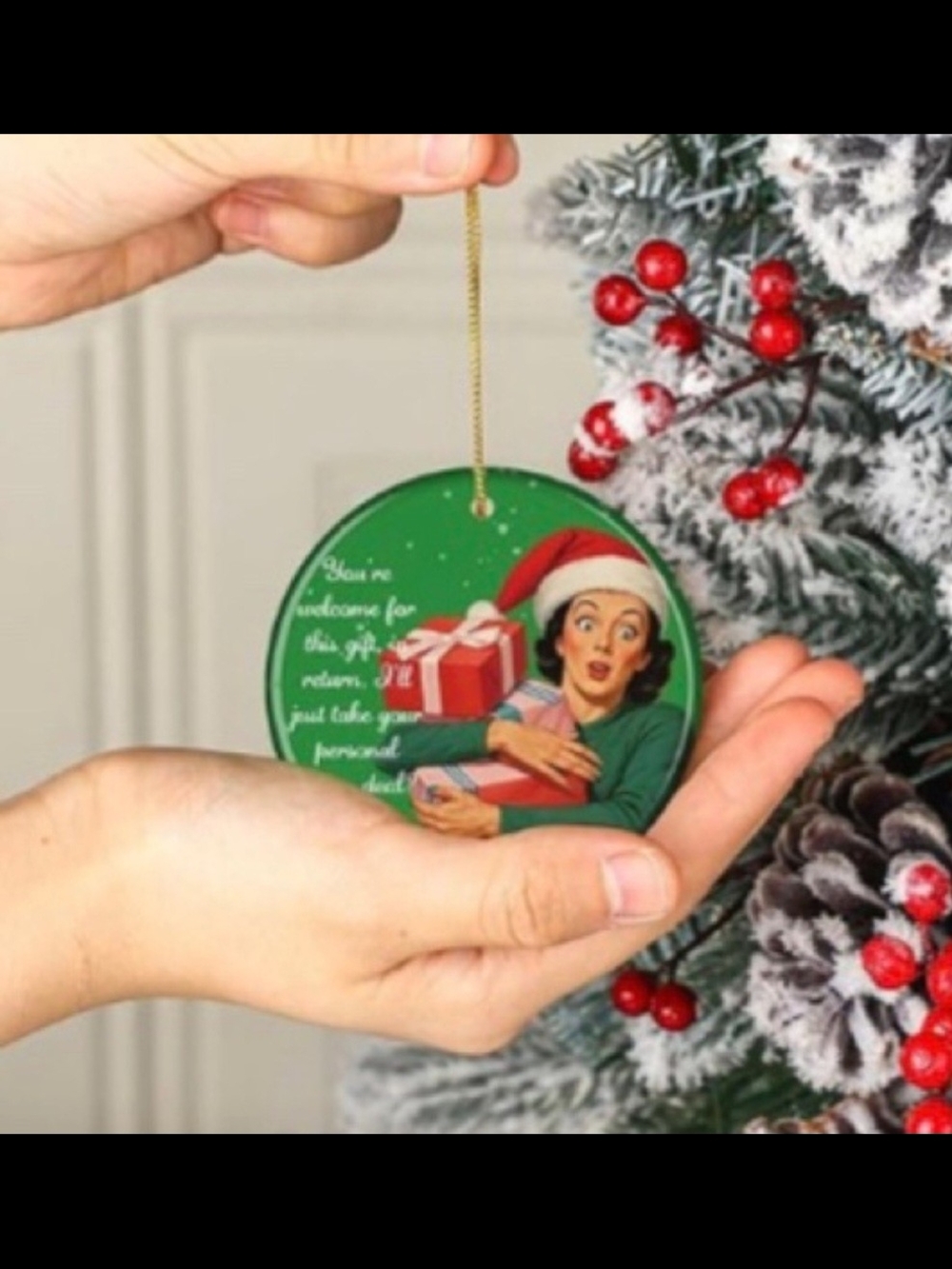 8 Vintage Holiday Retro Pin-Up Girls Ornaments - Picture 5 of 6